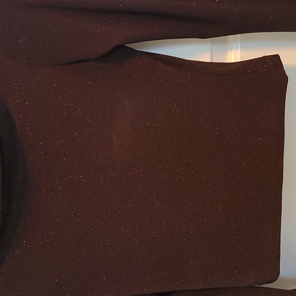 2/$25 Pretty cut out sleeve, boat neck top, brown with gold flecks - Picture 3 of 14